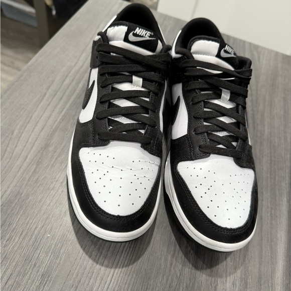 Nike panda dunks size M 9.5 - Picture 2 of 4